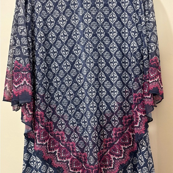 Elegant Blue and Pink Women's Top - Picture 3 of 5